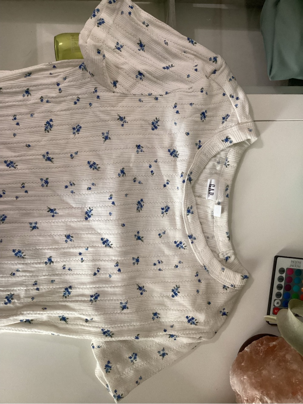 GAP White Ribbed Short-Sleeve Tee with Small Blue Floral Print